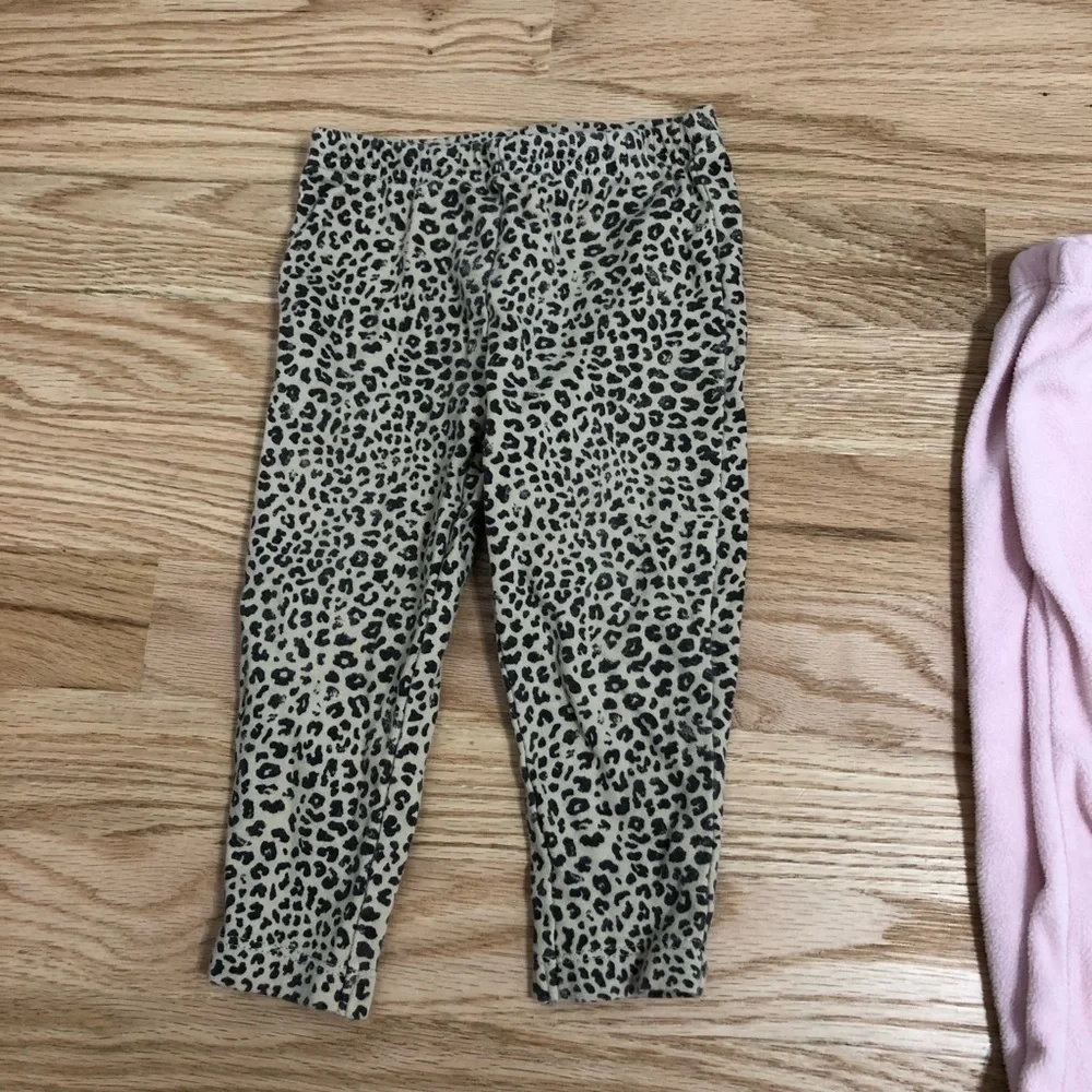 9 month Girl Pants Bundle Pink Sweatpants Cheetah Bear Carter’s Ruffle Butt